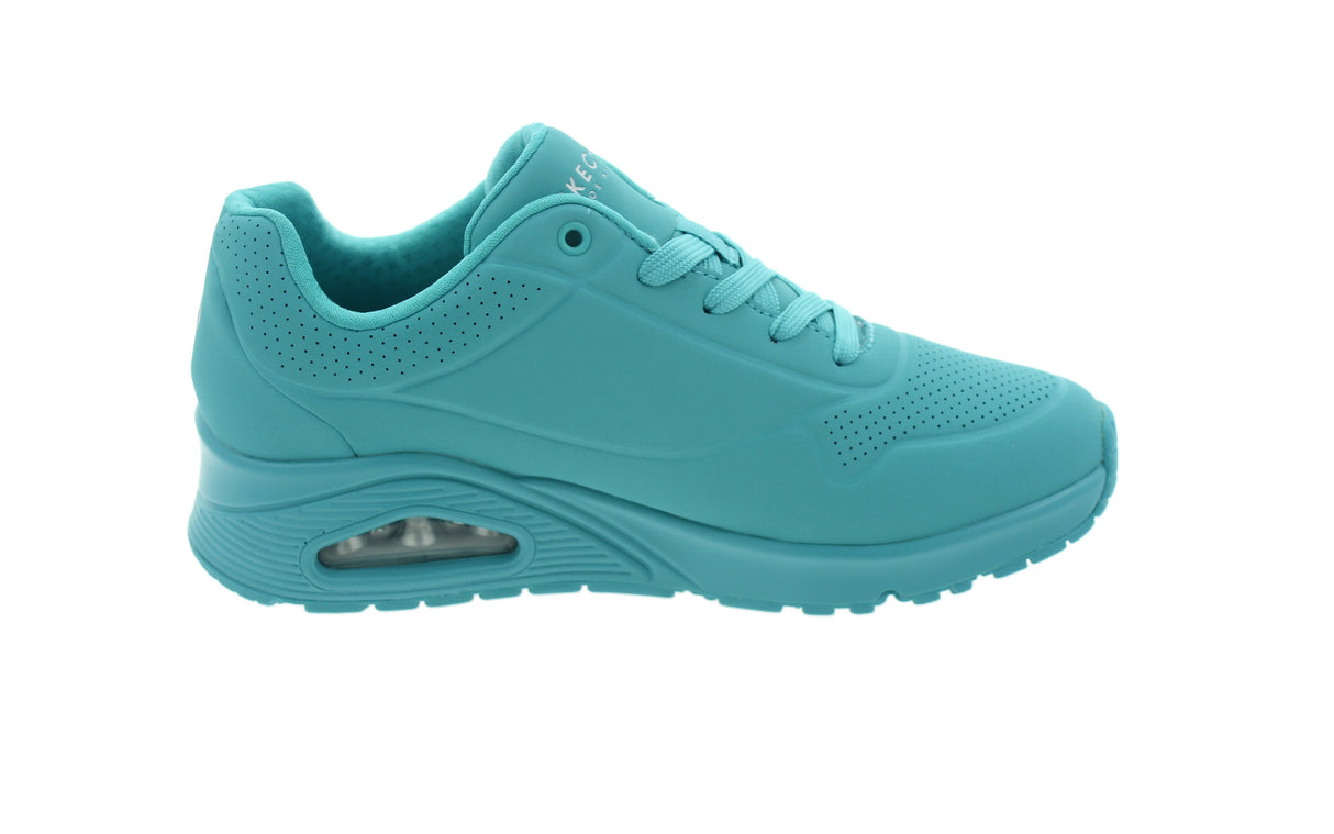 UNO STAND ON AIR - View 2