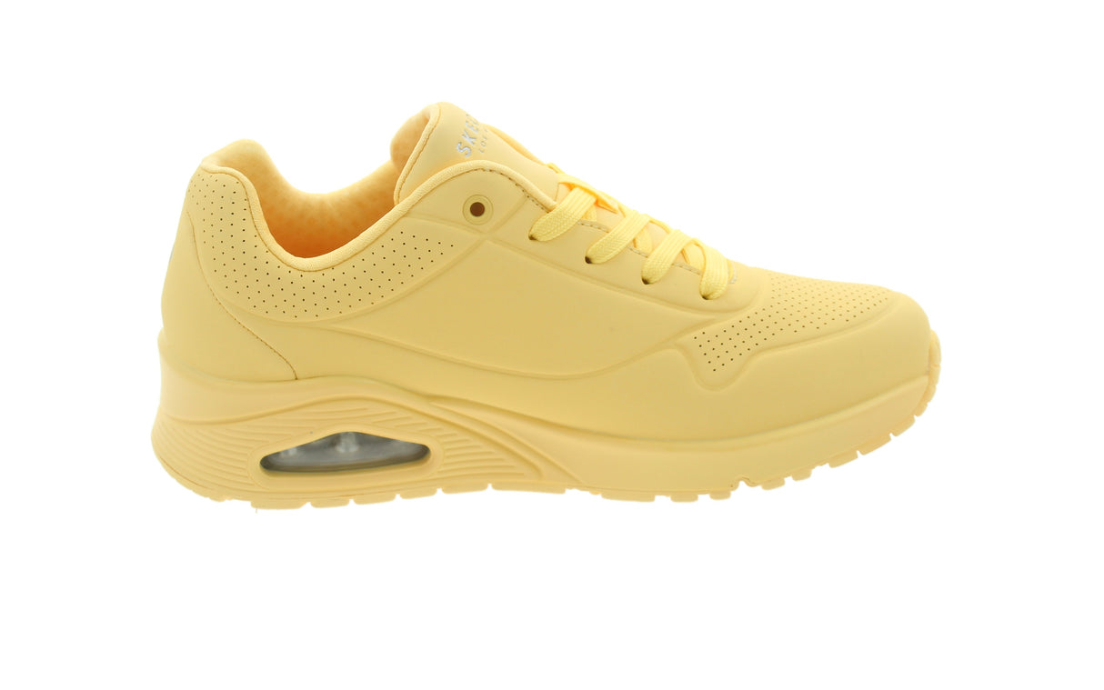 UNO STAND ON AIR - View 2