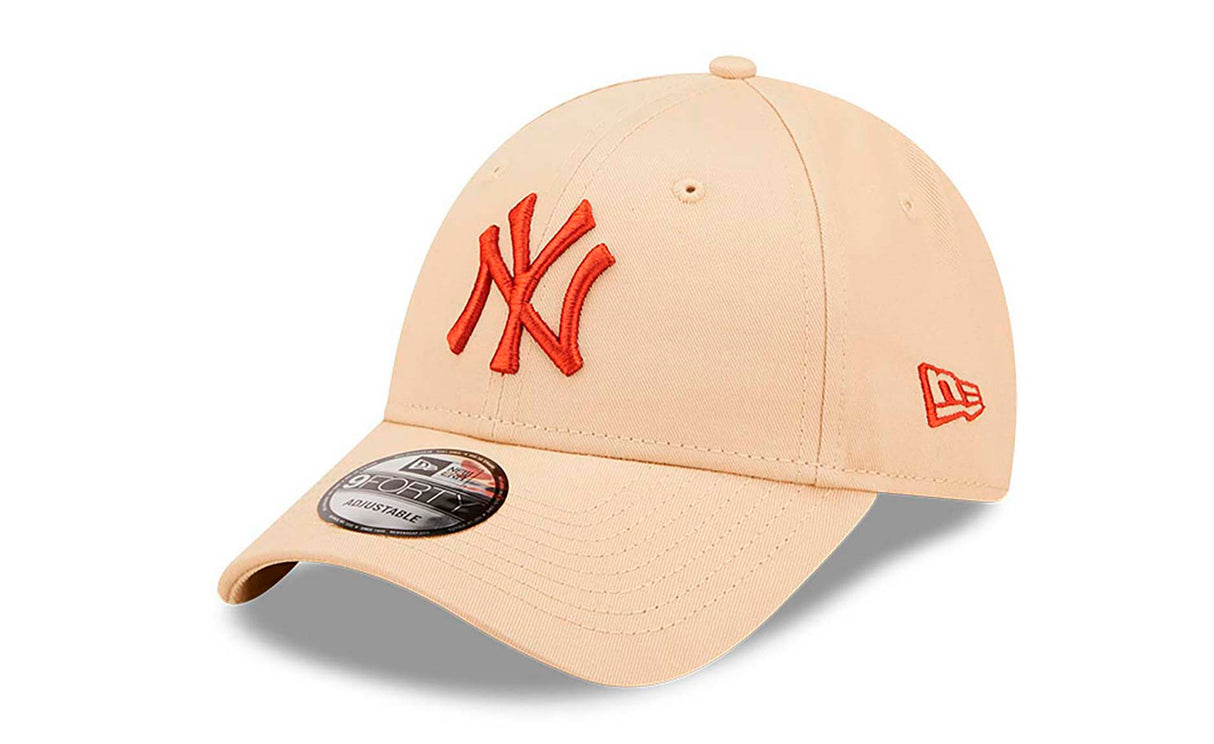 LEAGUE ESSENTIAL 9FORTY - View 1