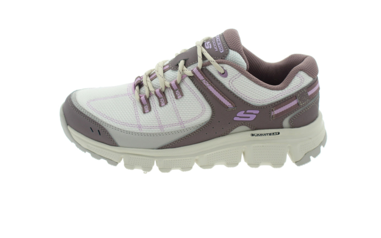 SUMMITS AT ARTISTS BLUFF - View 4