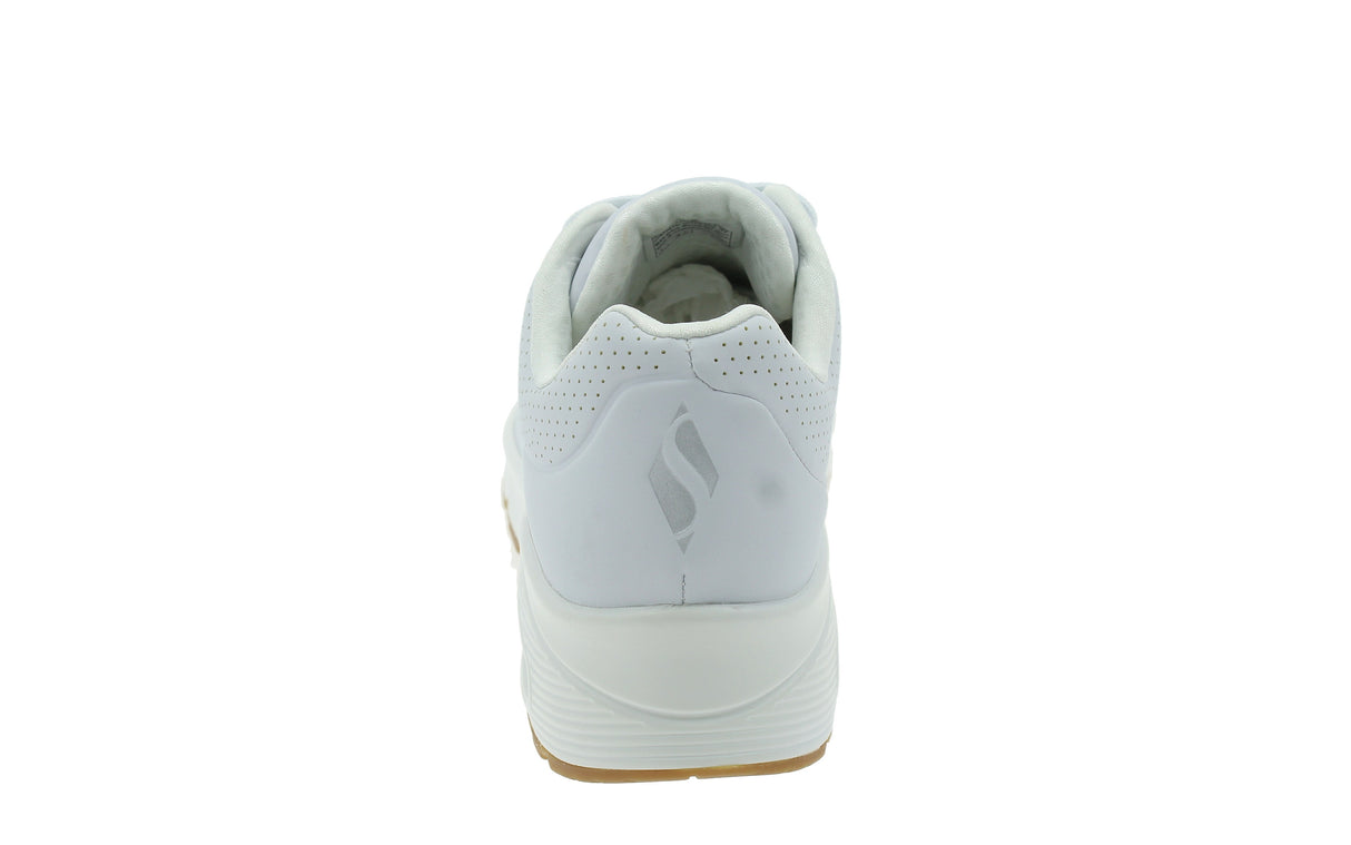 UNO- STAND ON AIR - View 2