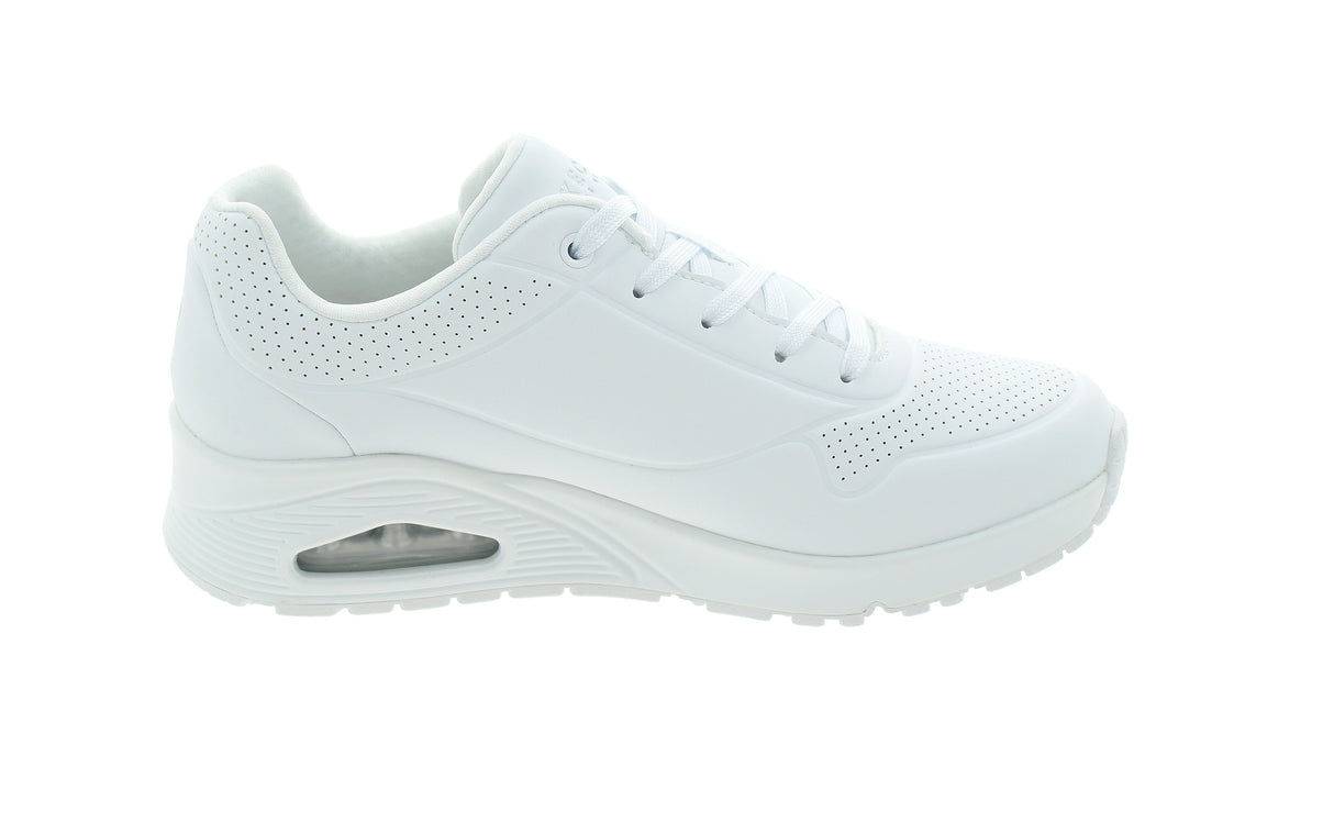 UNO STAND ON AIR - View 3