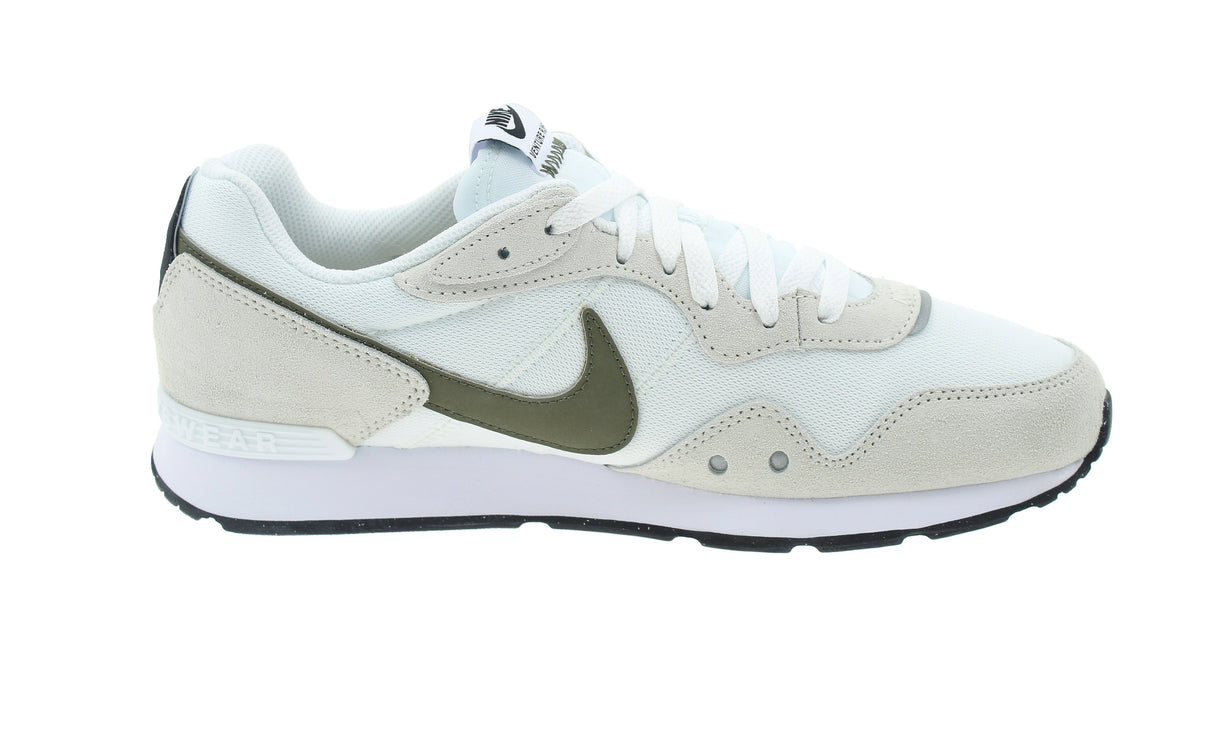 NIKE VENTURE RUNNER - View 2
