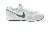 NIKE VENTURE RUNNER - View 2