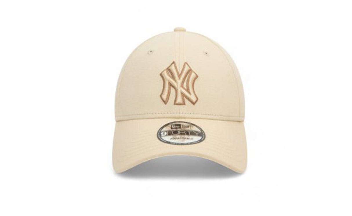 OUTLINE 9FORTY NEW YORK YANKEES - View 2