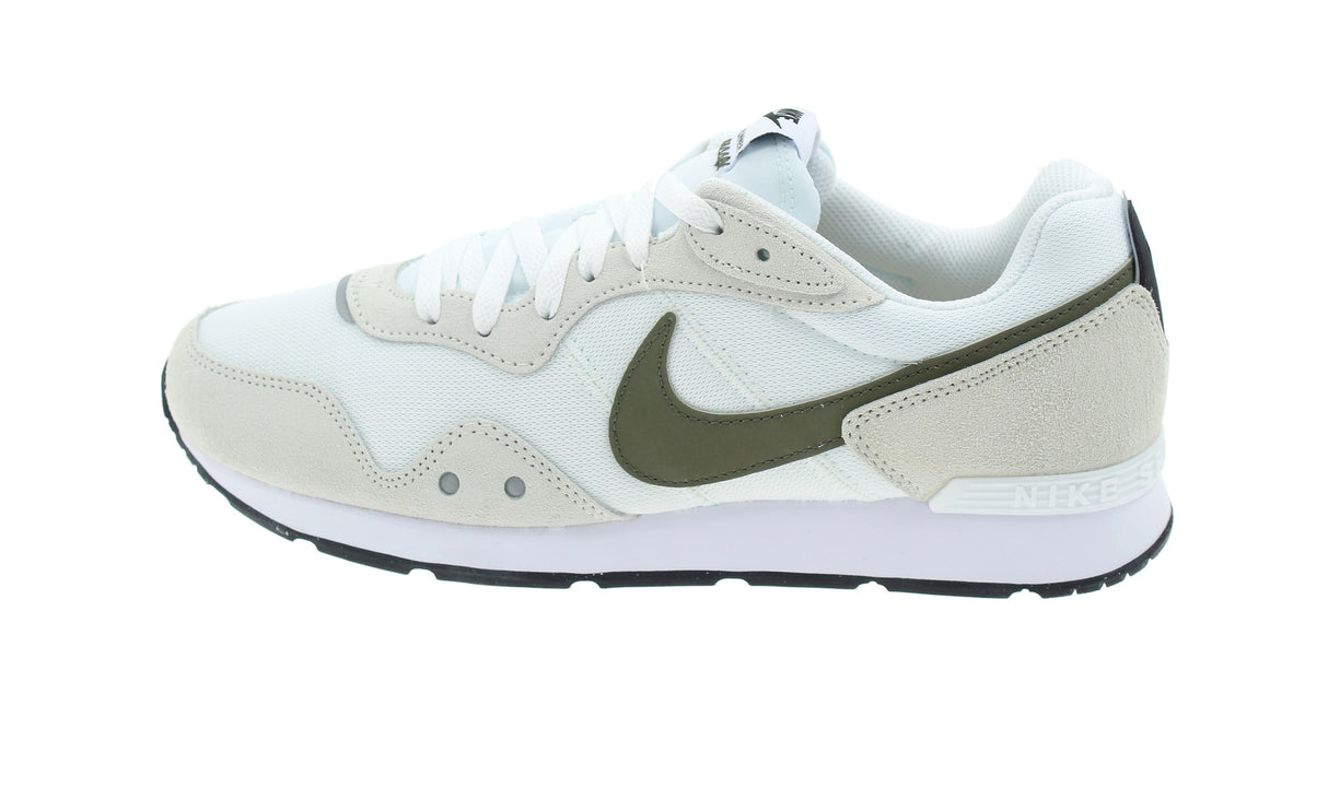 NIKE VENTURE RUNNER - View 4