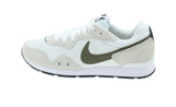 NIKE VENTURE RUNNER - View 4